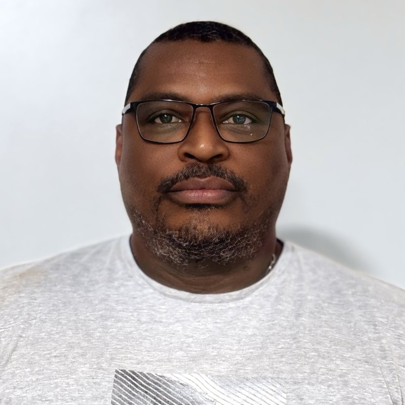 SANDRO LUIZ ASCUY DE OLIVEIRA